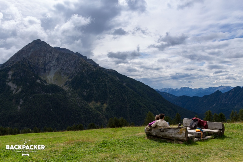 Auf knapp 2.000 Höhenmetern erfährt der Wanderer zuweilen eine ganz besondere Aussicht in das Aostatal. Romantische Blicke soweit das Auge reicht.