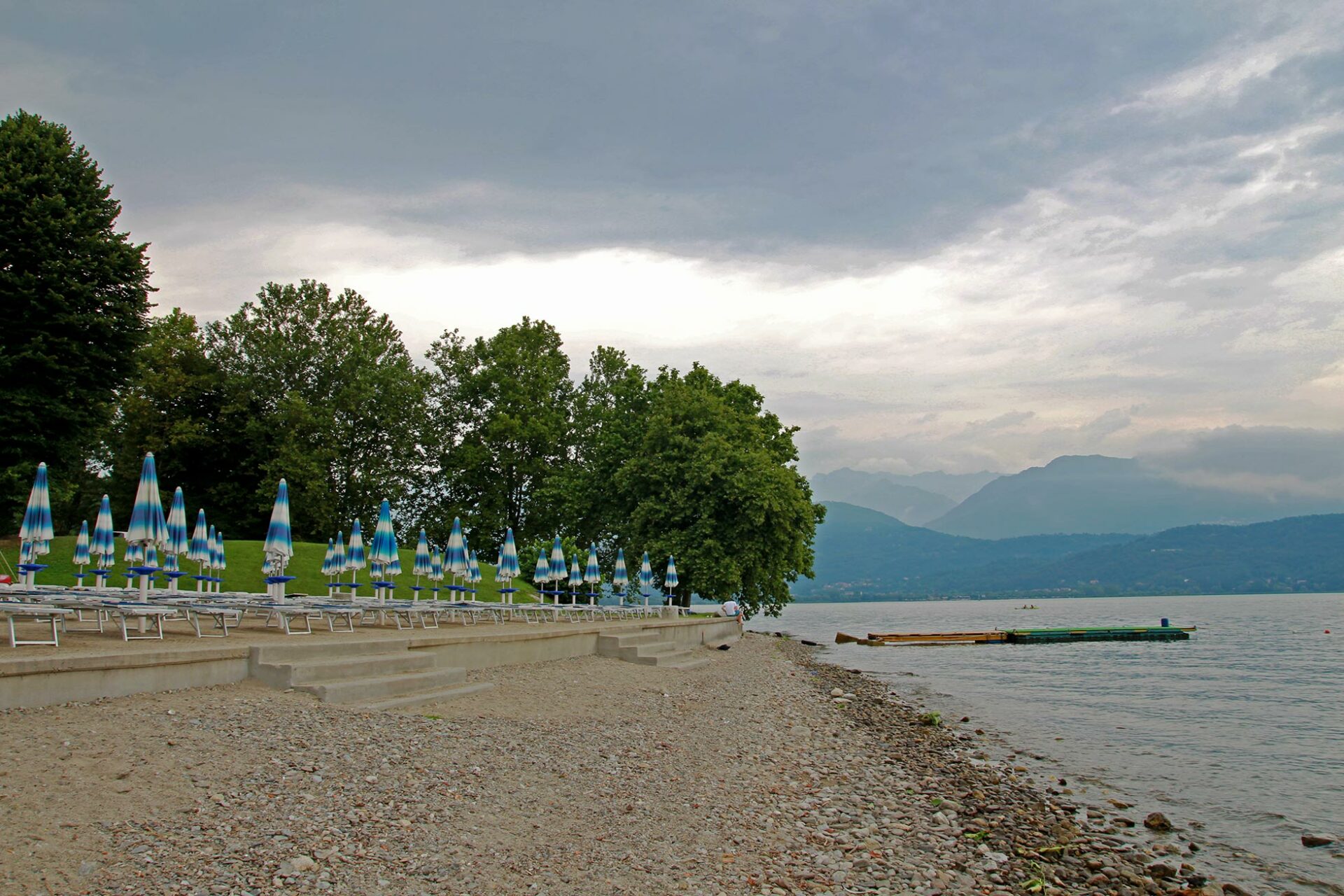 Baden im Lago Maggiore: Luft- und Wassertemperatur lagen ungefähr gleichauf