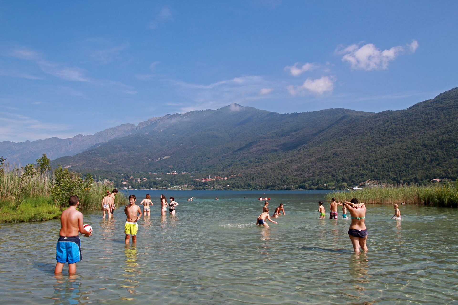 Warm duschen - kalt baden: Kneippkur am Lago Mergozzo