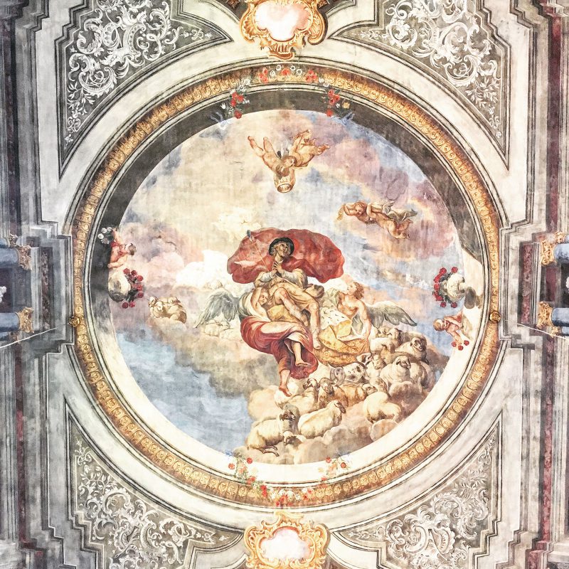 In der Mönchberger Kirche St. Johannes der Täufer erblüht die Renaissance in bunten Farben.