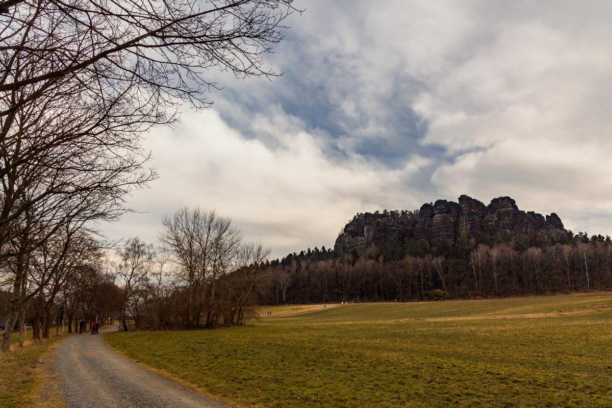Tafelberge gibt es viele in der Sächsischen Schweiz. Doch nur wenige zeigen sich so eindrucksvoll wie der Lilienstein oder hier der Pfaffenstein.