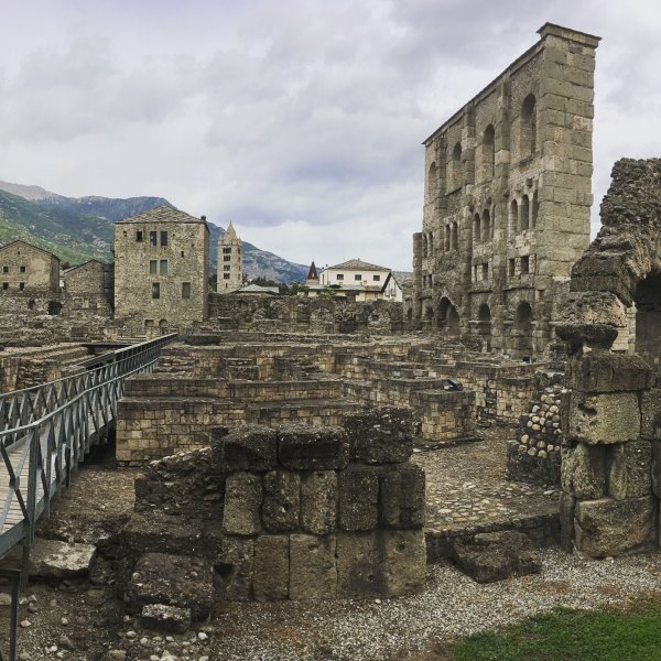 Alt, älter, am ältesten: das Teatro Romano von Aosta
