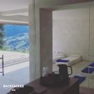 Auch im Spa-Bereich kann man bei wohligen Temperaturen die Aussicht genießen.