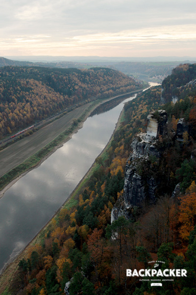 Auch im Herbst wird noch geklettert. Eine besondere Rast auf dem Plateau des Hoffkluns.