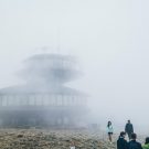 Nee, der Nebel auf der Schneekoppe wollte sich einfach nicht lichten, ganz im Gegenteil...