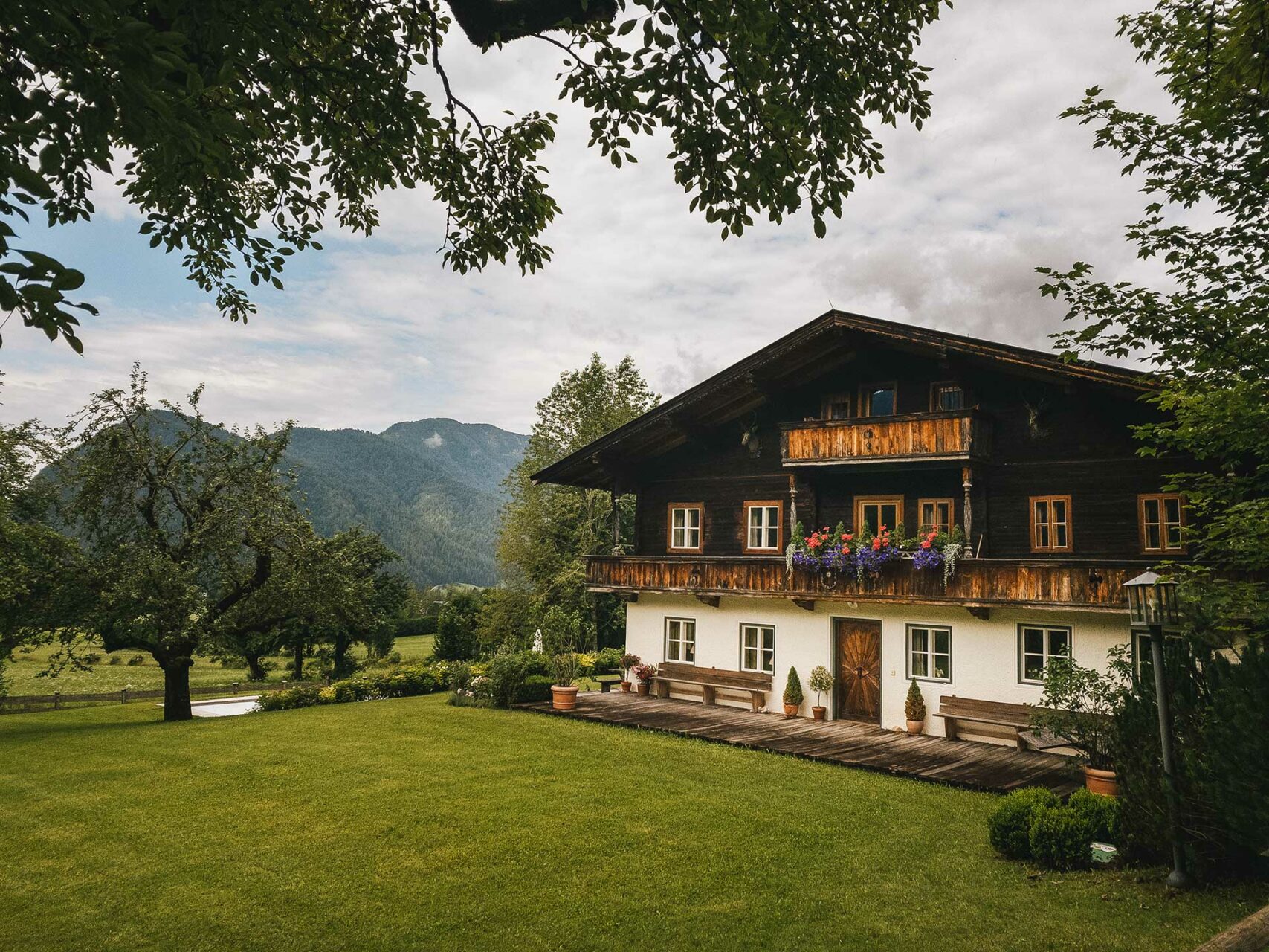 Idylle in St. Ulrich am Pillersee: der Ortsteil Weißleiten