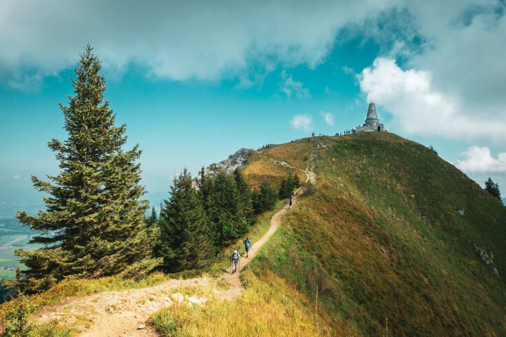 Auf dem Gipfelgrat verlasse ich den Grünten im Allgäu wieder