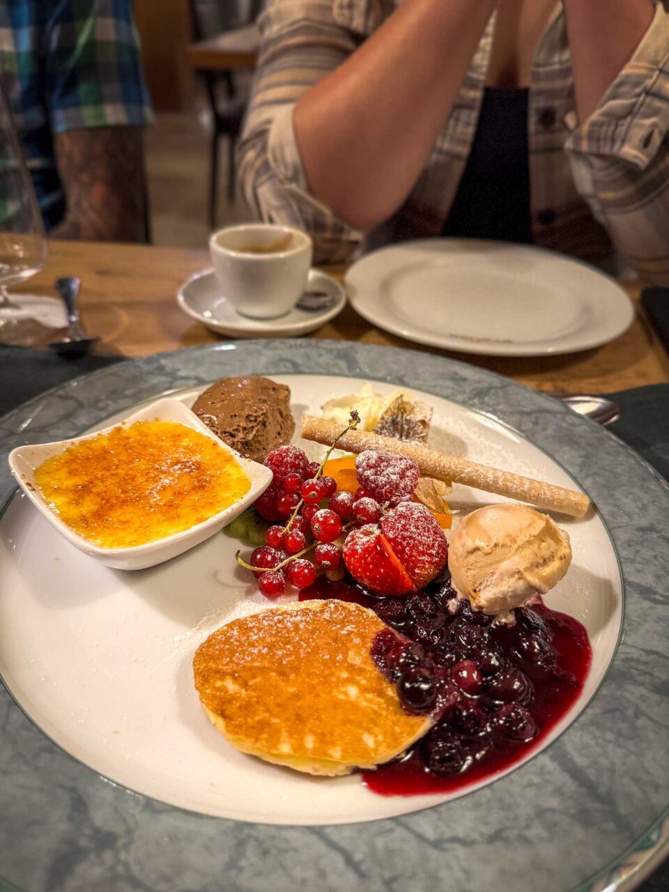 Dessert im Hotel Steuer in Allenbach – Wandern im Hunsrück