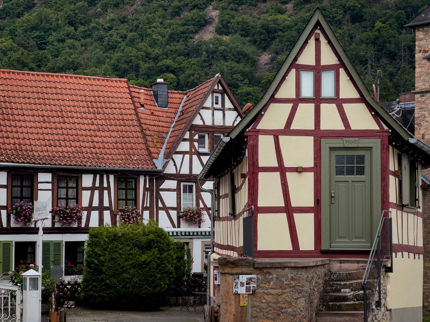 Der Hahnenhof zählt mir zu den ältesten Gebäuden der Stadt