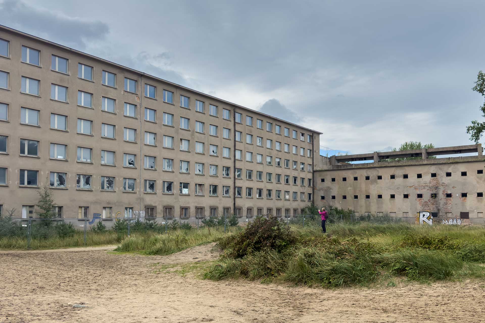 Zum Teil noch Ruine: Reste des KdF-Seebads Prora der Nazis