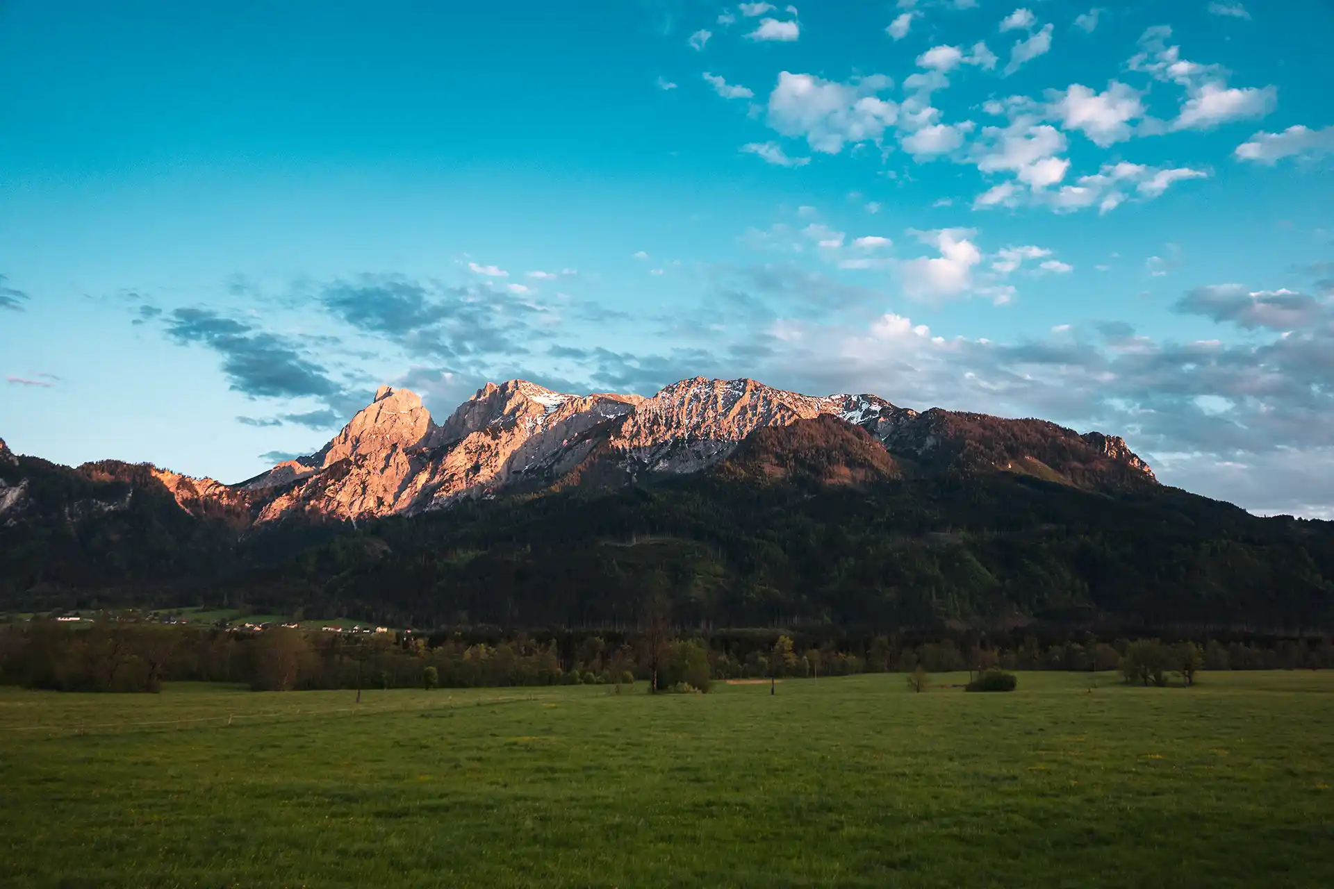 Sonnenuntergang im Nationalpark Gesäuse