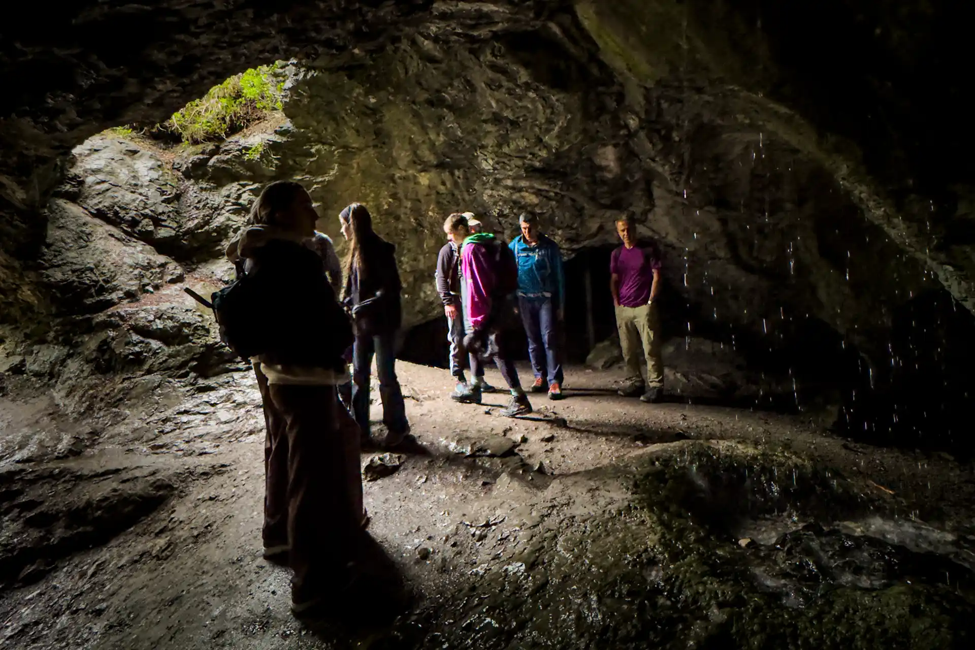 Die Blaue Grotte ist auch bei leichtem Regen sehenswert