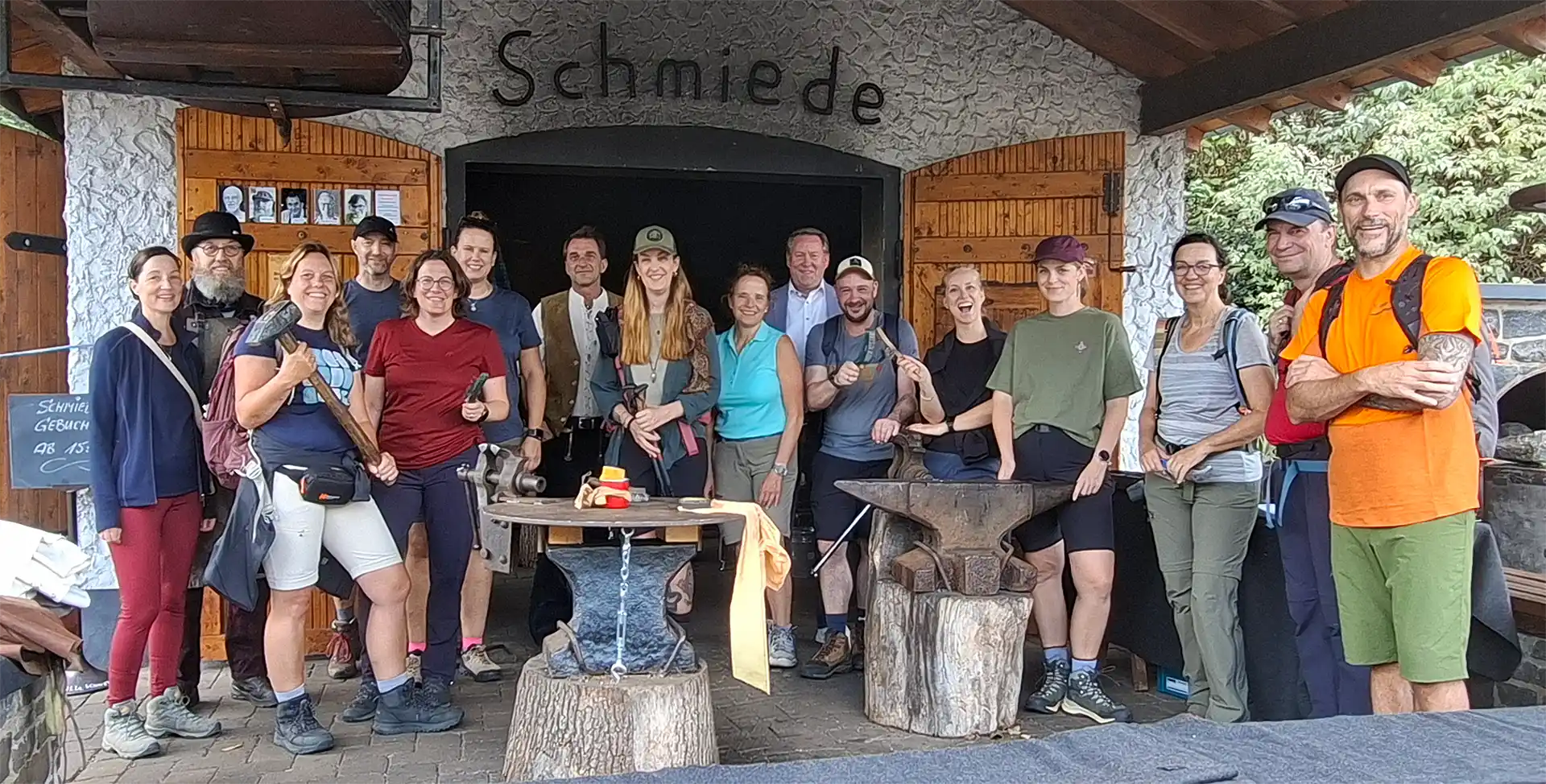 Die Crew des diesjährigen Bloggerwanderns 2026 im Westerwald | Bild: © Rheinland-Pfalz Tourismus GmbH