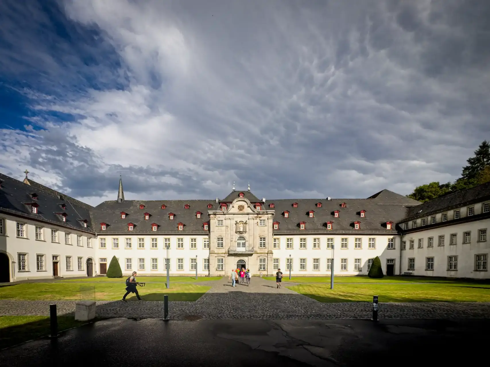 Stattlich und beeindruckend: die Abtei Marienstatt